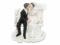 Svatební figurky ženich a nevěsta na lavičce 0
